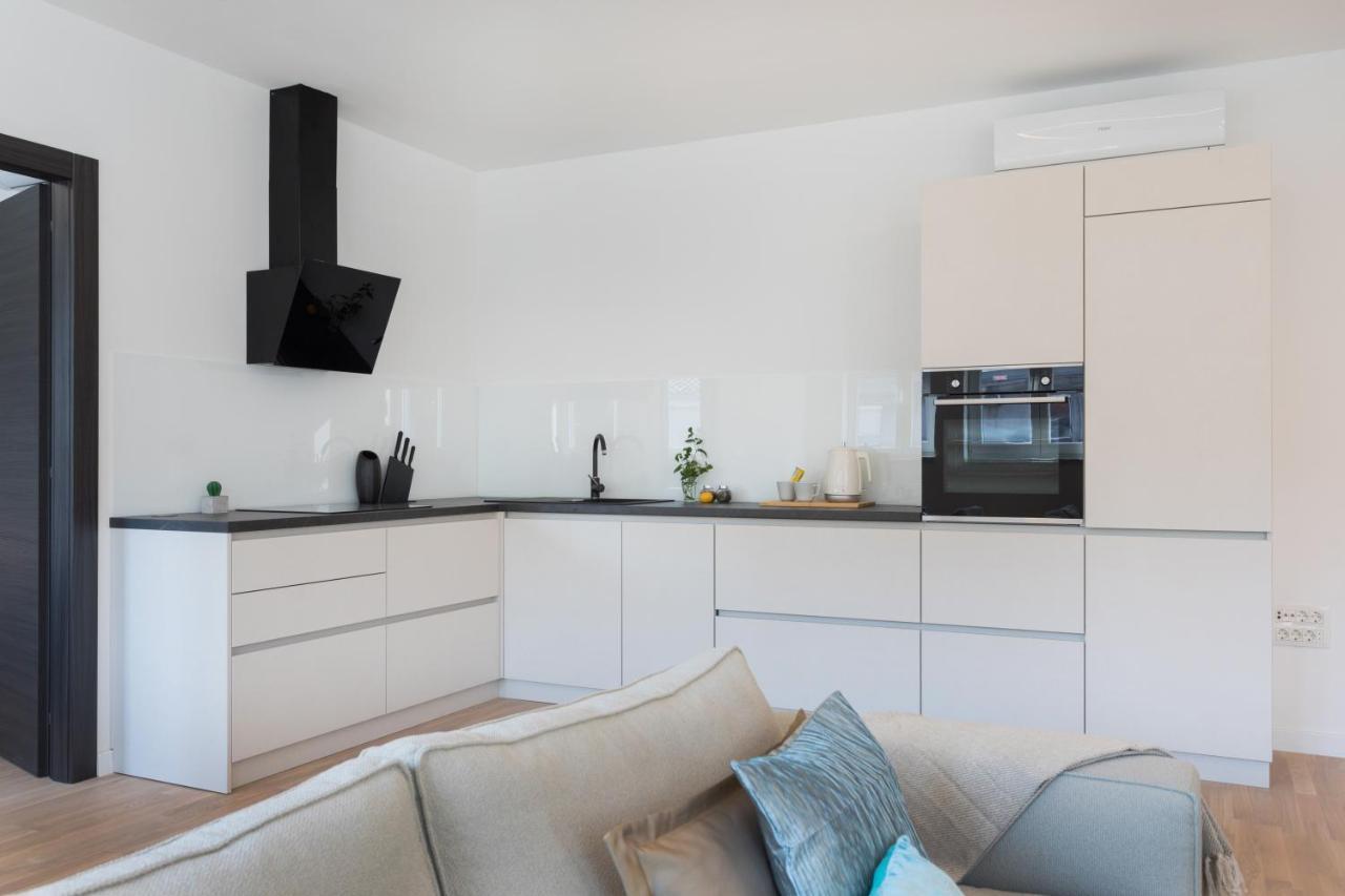 Design 2Bdr Apartment Near City Center Zagreb Exterior foto